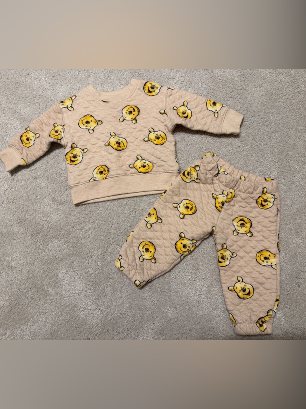 Disney Winne the Pooh Sweatshirt & Joggers Set